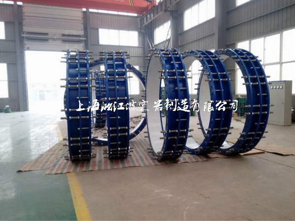 上海淞江減震器制造有限公司為自來水廠主管道配套流量計(jì)伸縮節(jié)產(chǎn)品，主要為西門子流量計(jì)配套伸縮節(jié)，我們是上海流量計(jì)伸縮節(jié)生產(chǎn)廠家，歡迎您到我廠指導(dǎo)工作！