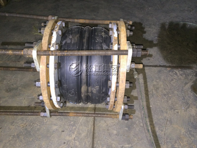 有關(guān)長春中東廣場項目DN350橡膠接頭拉脫【報告】 有關(guān)長春中東廣場項目DN350橡膠接頭拉脫【報告】